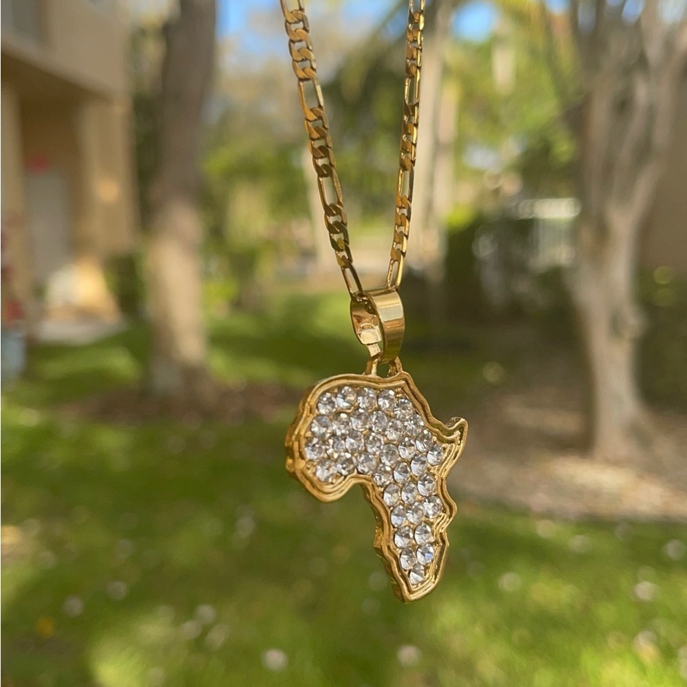 Gold Africa diamond Pendant Necklace